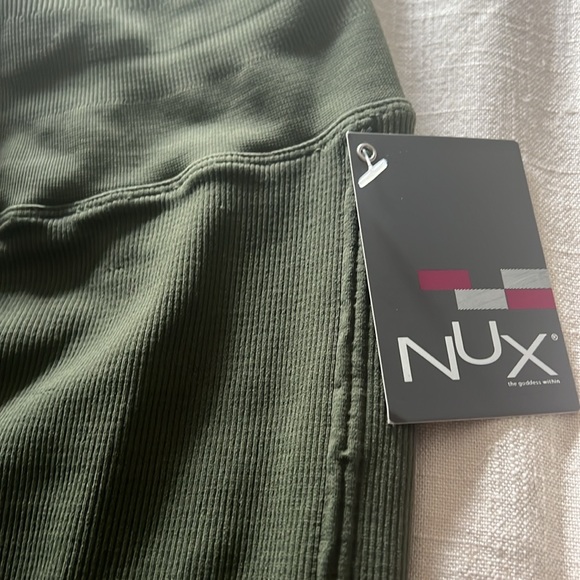 NWT Nux 7/8 leggings M/L - Picture 4 of 5